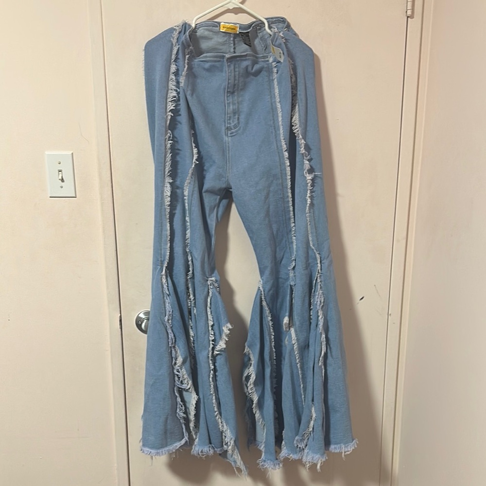 Stylish Blue Flared Women's Jeans